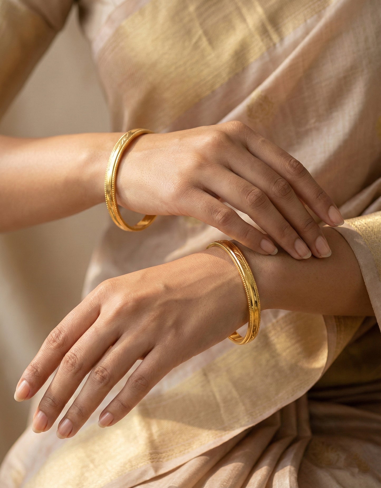 PLAIN SMOOTH  BANGLES