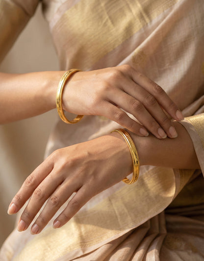 PLAIN SMOOTH  BANGLES
