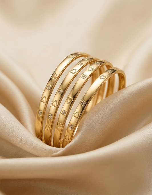 Set of 4 Minimalist Heart Pattern Bangles